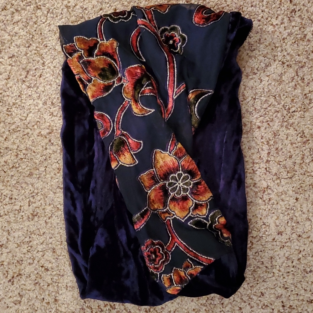 Gorgeous Velvety Cowl Scarf - Picture 2 of 10